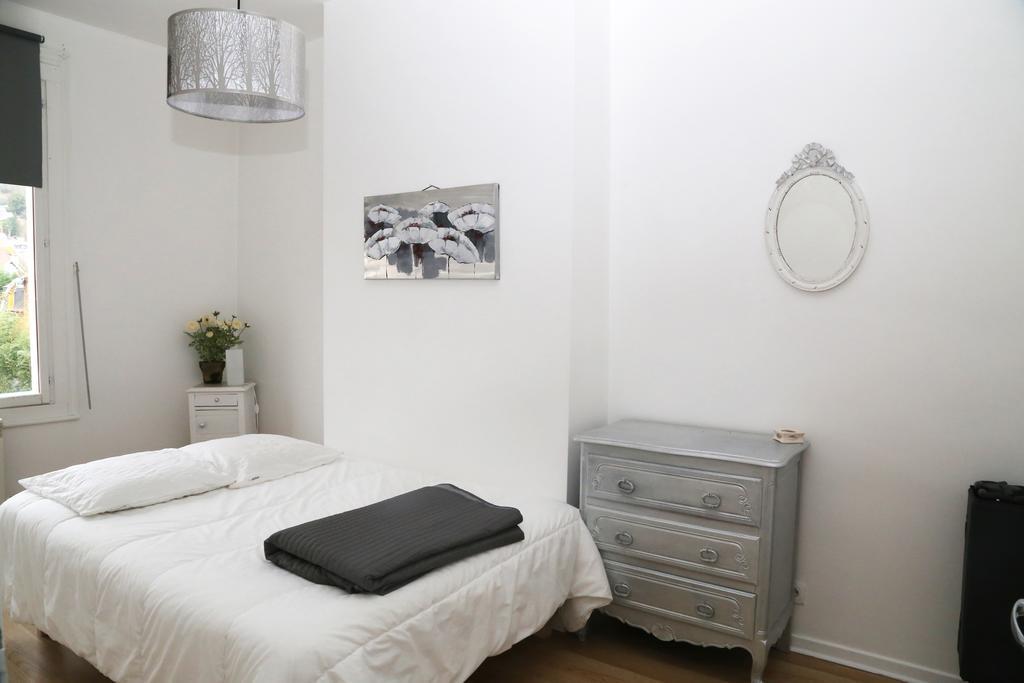 Appartement 3 Pieces องเฟลอร์ ห้อง รูปภาพ